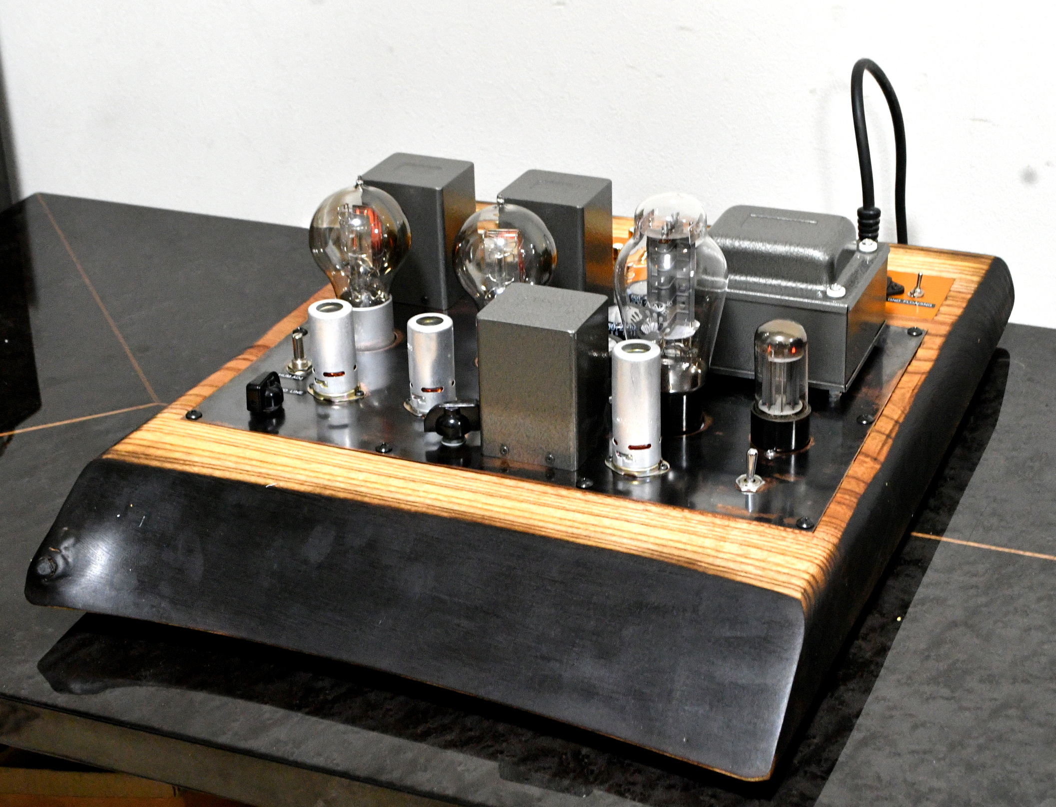 OTOMON LAB  101D/205D/71A compatible preamp with 300B tube using as voltage regulator