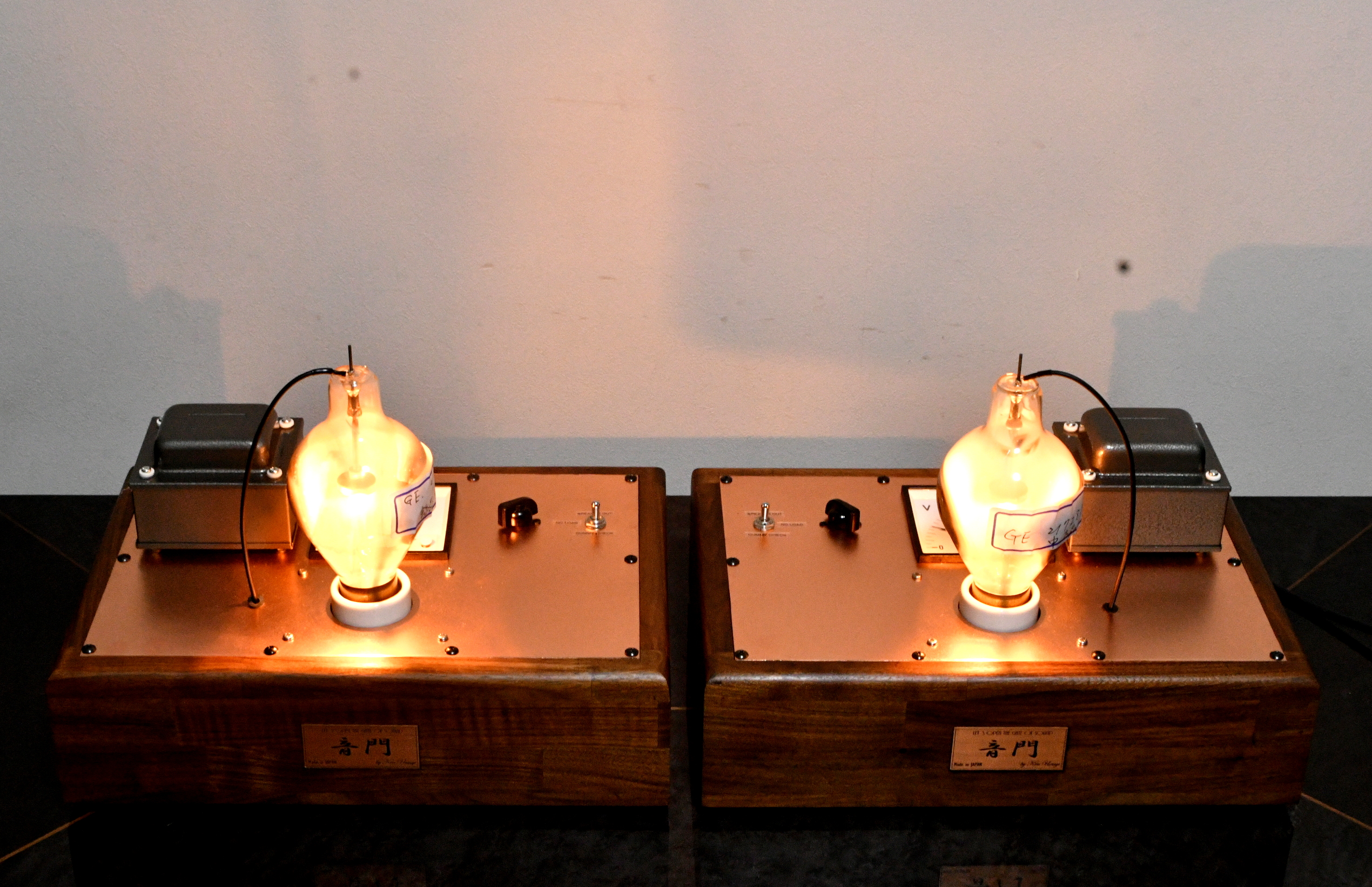 Maxonic, Western Electric field coil speaker power supply using Tungar Bulb
