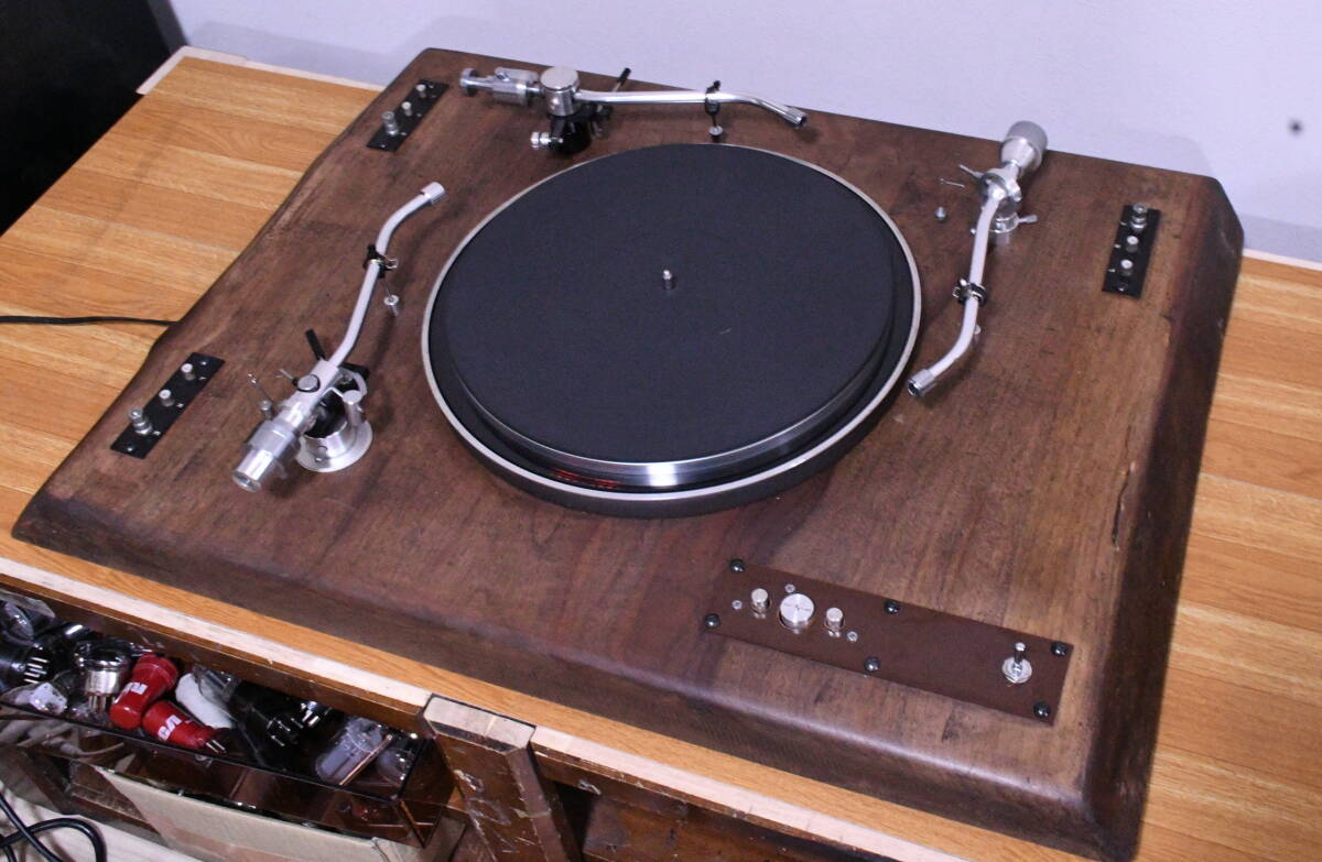 Micro seiki DD-7 turntable with 3 tonearms