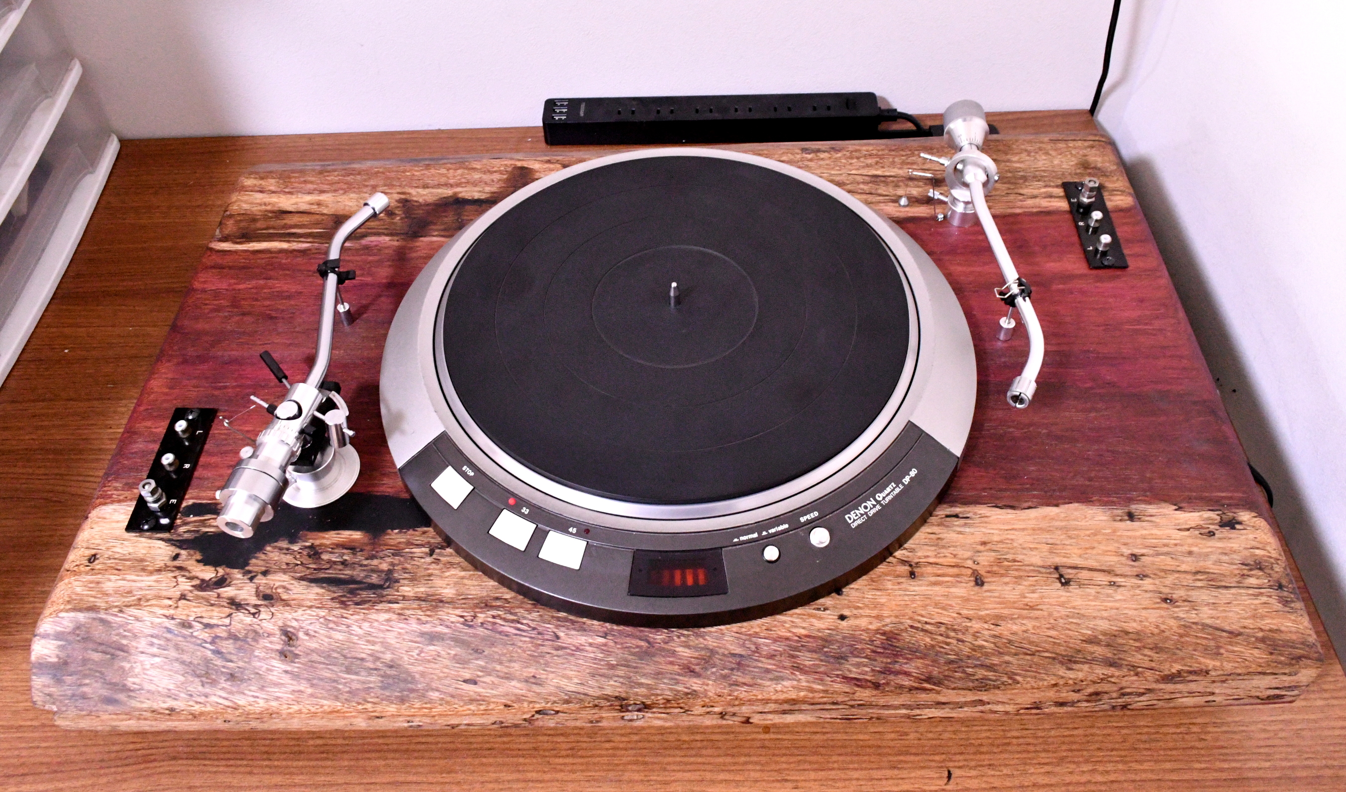 Micro seiki DP-80 turntable with 2 tonearms