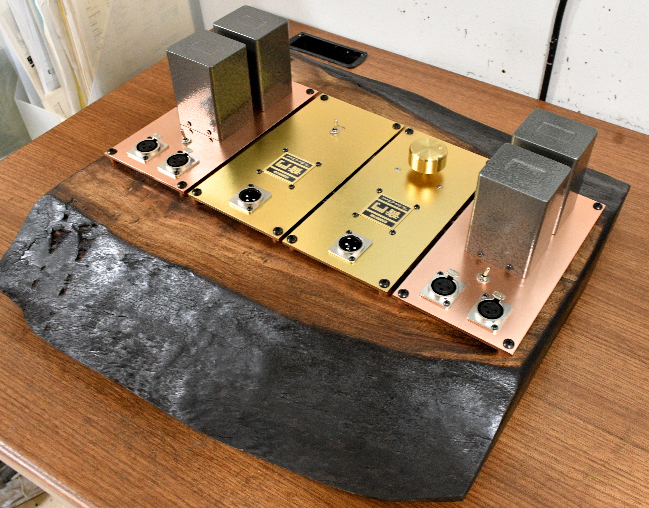 Passive preamp transformer Finemet core attenuator 48 steps * Input, Output true balance
