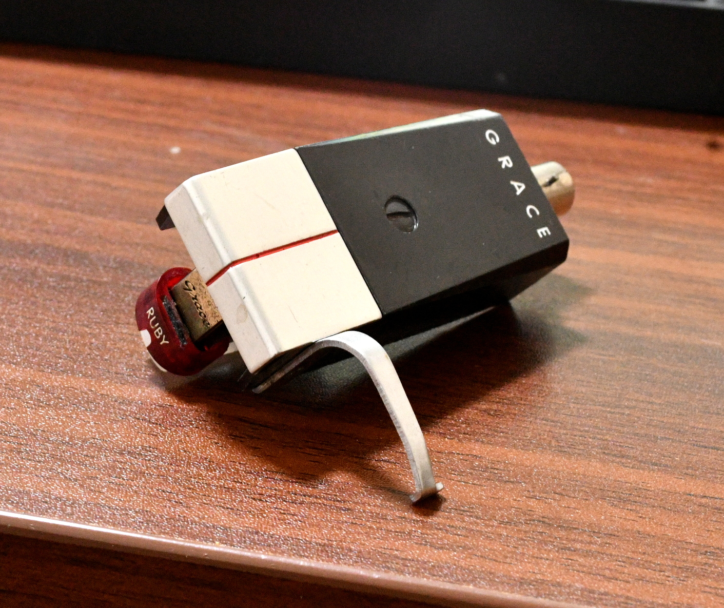 Ex RARE ! Grace Level II Ruby MM cartridge with original headshell * Ruby cantilever